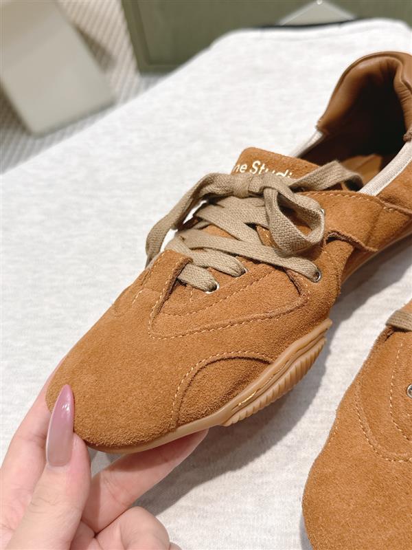 2025112716569688 310